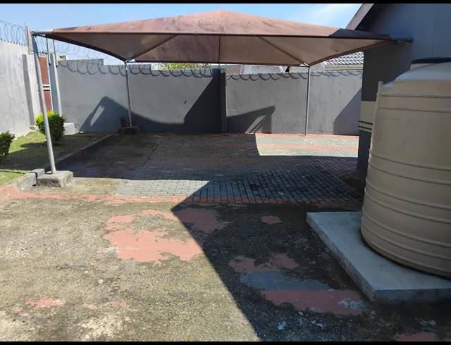 3 BEDROOM HOUSE FOR SALE IN MTHATHA CENTRAL